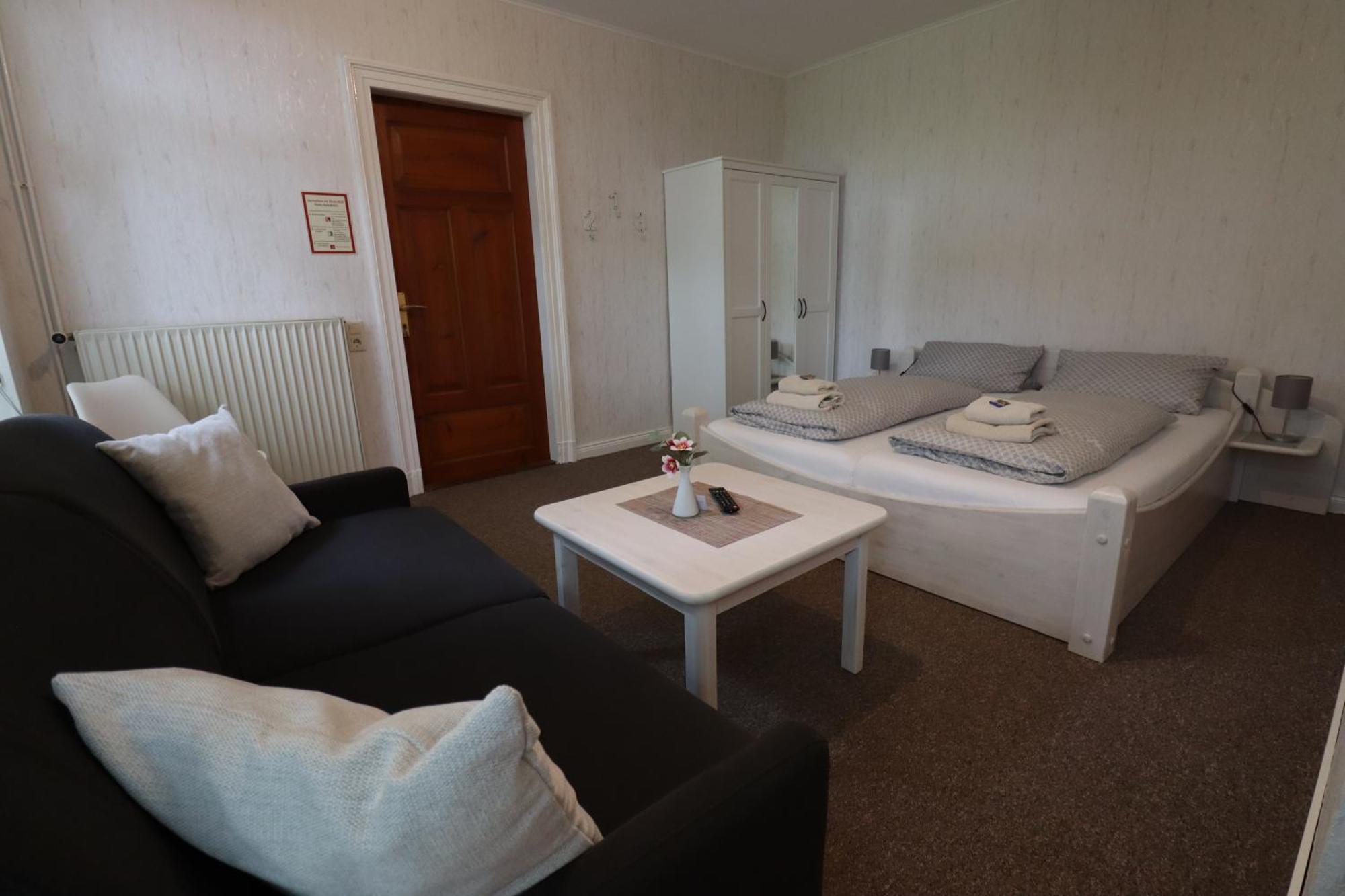 Ostsee Pension Pohnsdorfer Muehle ジールクスドルフ 部屋 写真